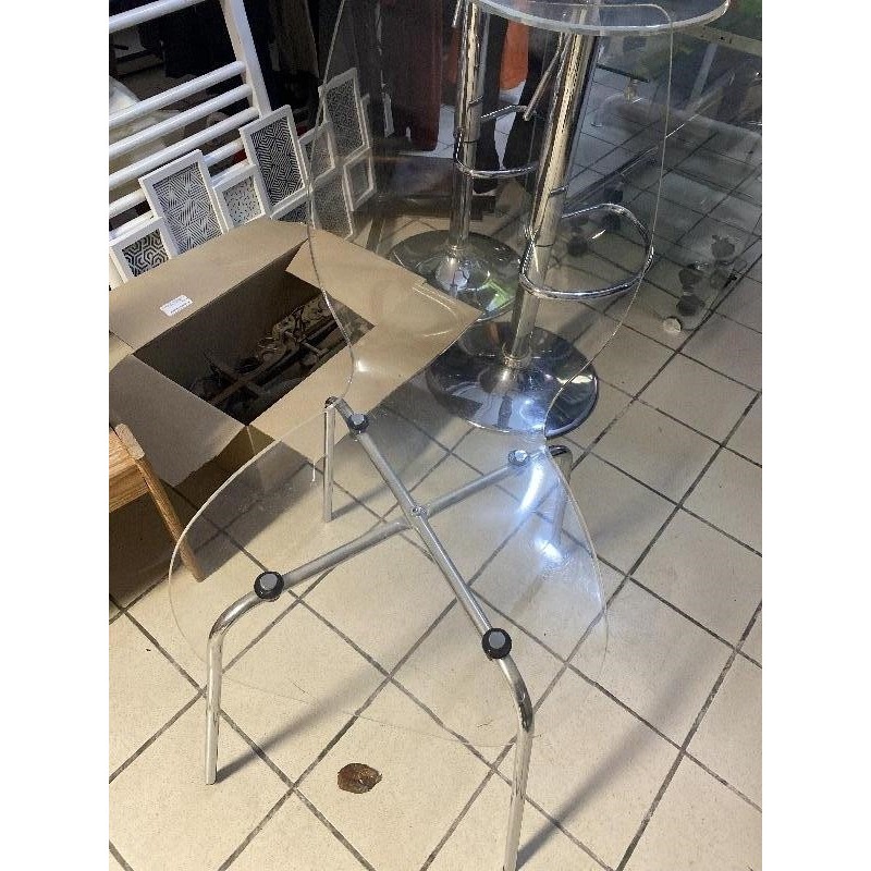 Chaise plexi 