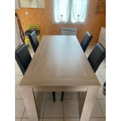 Table + 4 chaises simili cuir