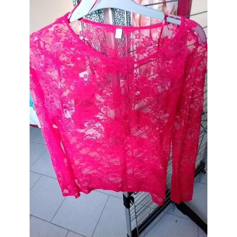 Caraco t-shirt dentelle rouge TAILLE 2