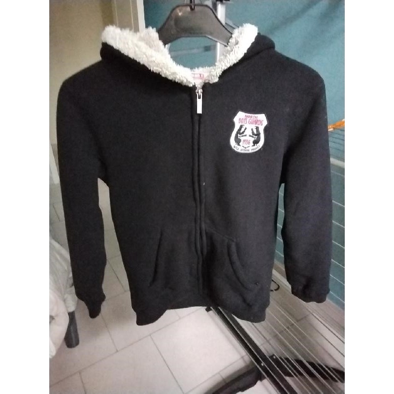 Veste enfant à capuche  (noir) TAILLE 10 ans