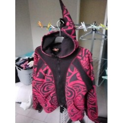 Veste garçon rouge et noir...